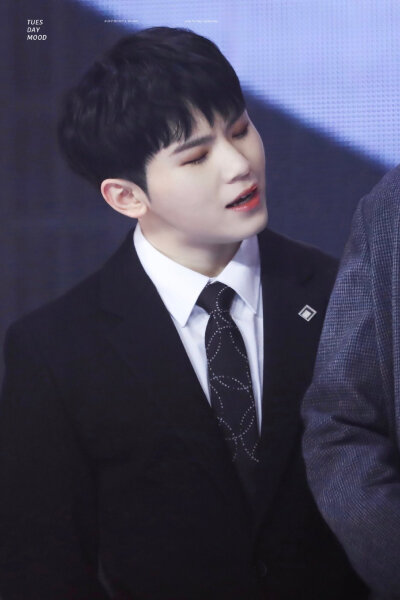 SEVENTEEN 李知勋 woozi 呜叽