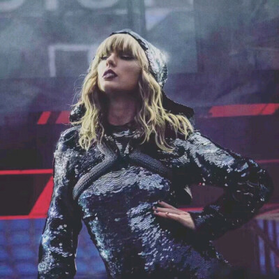 Taylor Swift
My Lover.
这么优秀的女人还不赶紧上榜！！