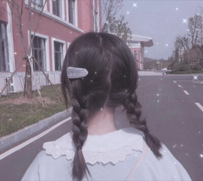 麻花辫女生头像✨
不注明禁二转❗不要盗图看到就举报⚠️
原图私信(并说明是要哪个作品的原图)
喜欢的记得点赞和收藏哦！