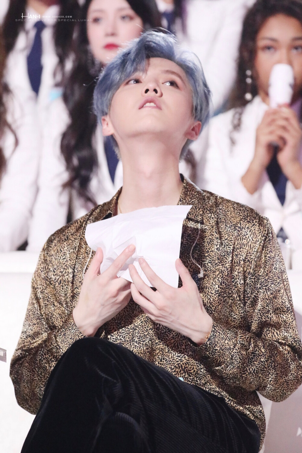 鹿晗【200704 《创造营2020》总决赛成团夜✨】