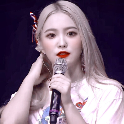 原截江纪然
金艺琳头像