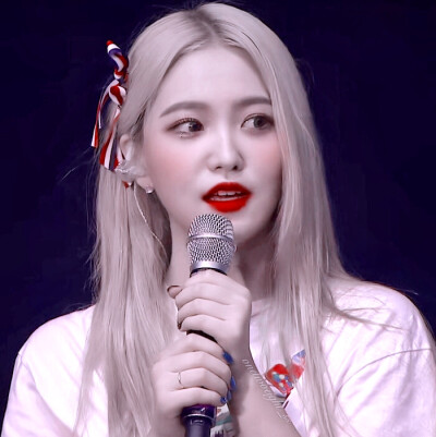 原截江纪然
金艺琳头像