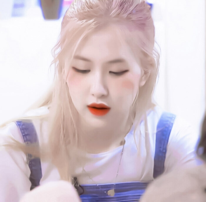  * ROSÉ
“在꯭你꯭的꯭星꯭球꯭做꯭最꯭可꯭爱꯭的꯭宇꯭航꯭员꯭”
「原截江纪然」