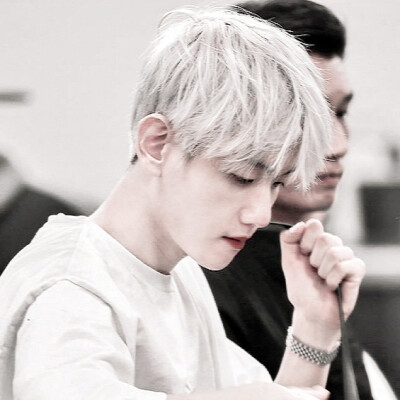 夸过晨昏线，便是永夜。