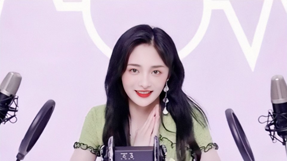 周洁琼
池攸颜自修 禁二改