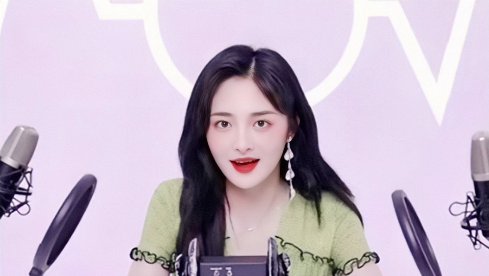 周洁琼
池攸颜自修 禁二改