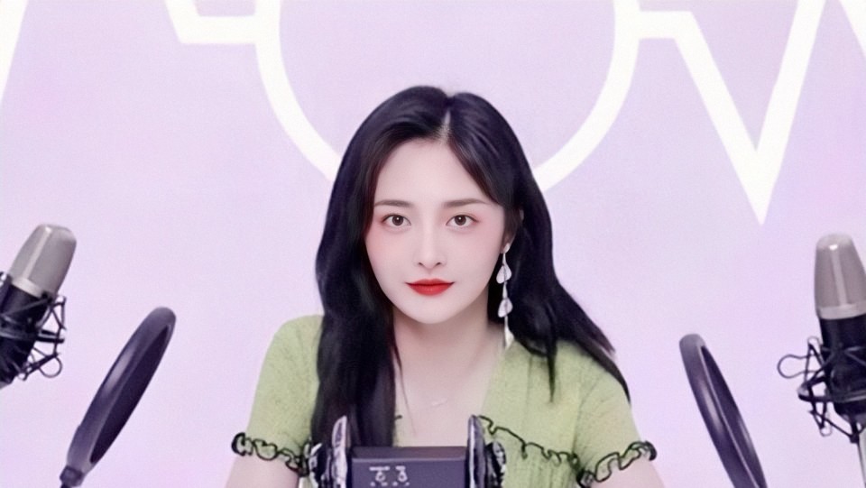 周洁琼
池攸颜自修 禁二改