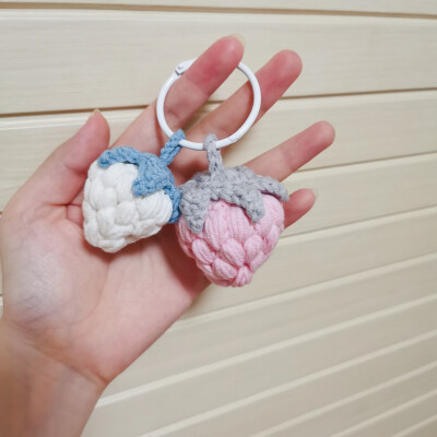 2020.06 钩编 草莓