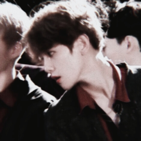 上次你说舞池里的妖精就是她?