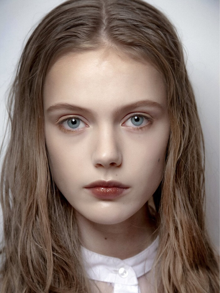 弗丽达·古斯塔夫松 （Frida Gustavsson）