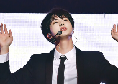 JIN cr. jin_incommon
171201 MAMA in HK