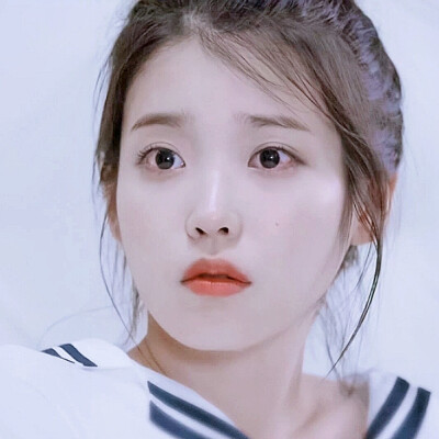 IU