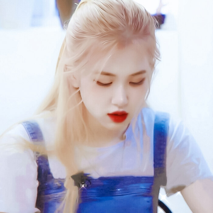 
“你真的缺席了太多我需要你的时刻。”
-S_seven原江纪然
