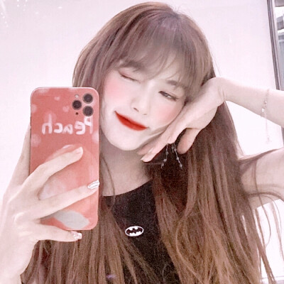 -孔雪儿✨孔猪猪-