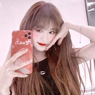 -孔雪儿✨孔猪猪-