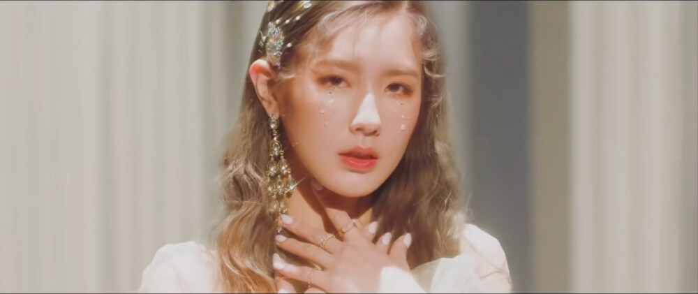 *赵美延
自截未调色 二改点赞注明黑崎
赵美延/(G)I-DLE/原截/头像壁纸/《Oh my god》MV