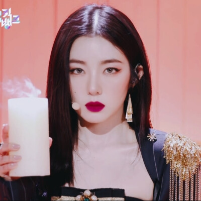 Irene
原截©惊堂木