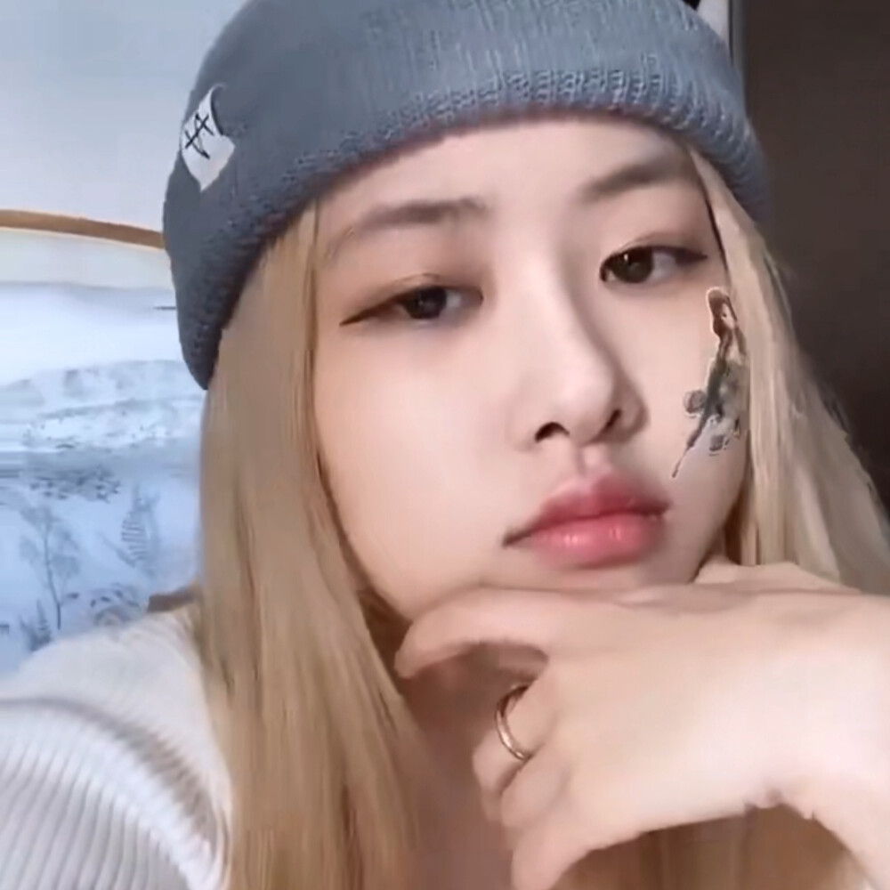 rose可二改
注明/小然睡了