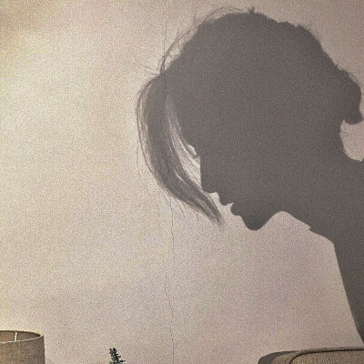 超有感觉的女生头像
好看到我暴风雨哭泣
图二三四很适合当闺蜜头像喔