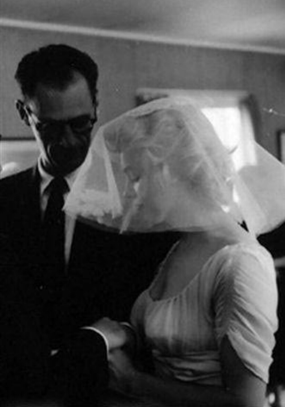 Marilyn Monroe and Arthur Miller After Marriage Ceremony 1956
