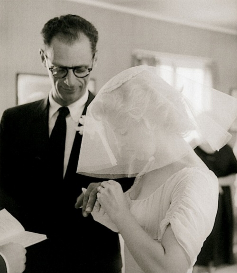 Marilyn Monroe and Arthur Miller After Marriage Ceremony 1956
