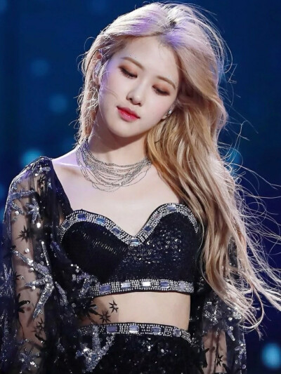 rosé—朴彩英
澳洲野玫瑰
人间蜜嗓