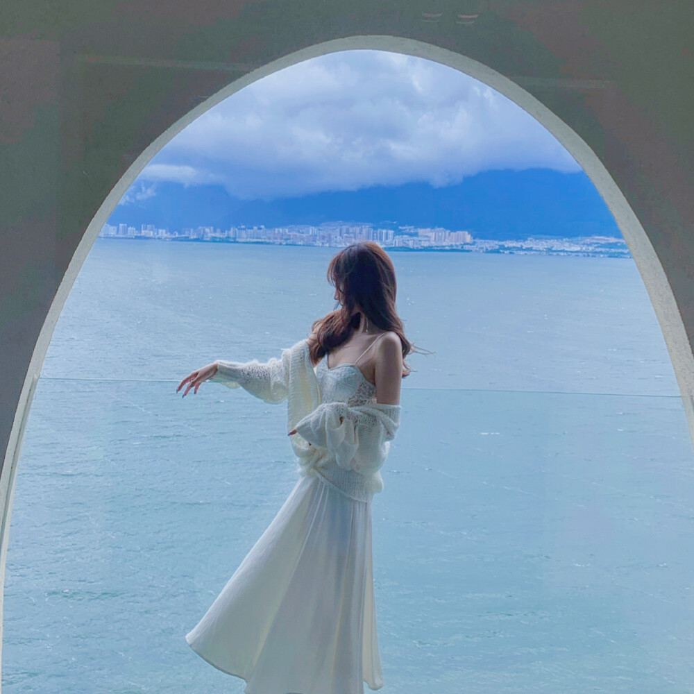 女生头像 海边女头 闺蜜头像 三色堇儿/禁盗