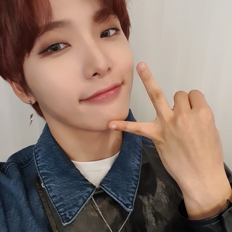 ONEUS 李抒澔/SEO HO
cr.official_oneus