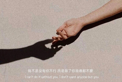 【文字背景图】
这里是悦悦，眼熟我。