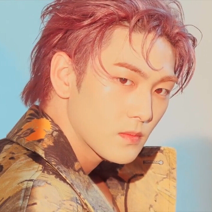 NU'EST
姜东昊