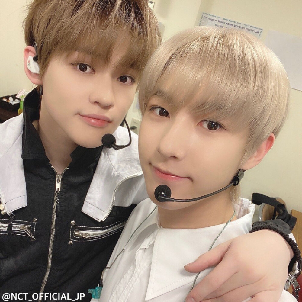 黄仁俊钟辰乐自拍