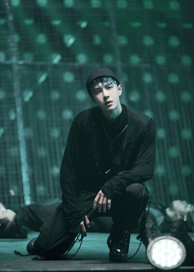 王一博×这就是街舞
自修 二传注明林希甜 禁二改