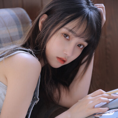 女组
图中女主:SNH48宋昕冉
二传标明dt舞尽风情