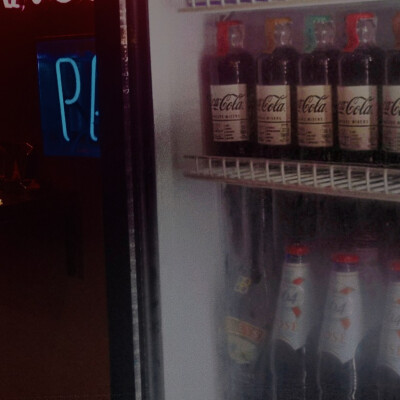 围绕一个冰柜的故事 可做背景图