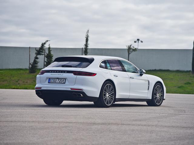 2018款 保时捷Panamera Turbo S E-Hybrid Sport Turismo 4.0T