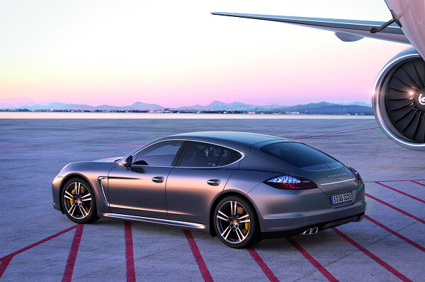 保时捷Panamera Turbo S