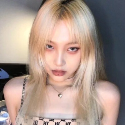 女头
