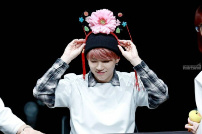 SUGA ／ You are all my girlish feelings and heart.