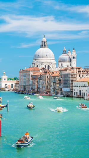 威尼斯的上榜自然是毫无疑问，这座水城可谓是享誉全球。©今日头条