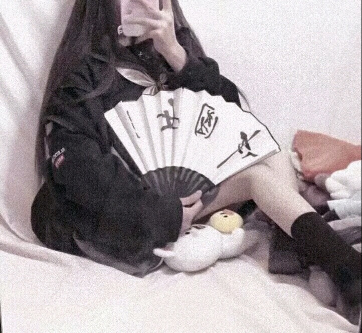 电竞、古风、温柔、扇子女头我会一个一个出这个是扇子〖求收藏！！！〗