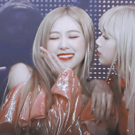 四闺女的闺蜜头像o