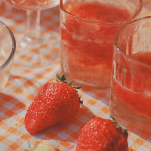 粉色壁纸草莓锁屏桌面壁纸套图 - 高清图片,堆糖,美图壁纸兴趣社区