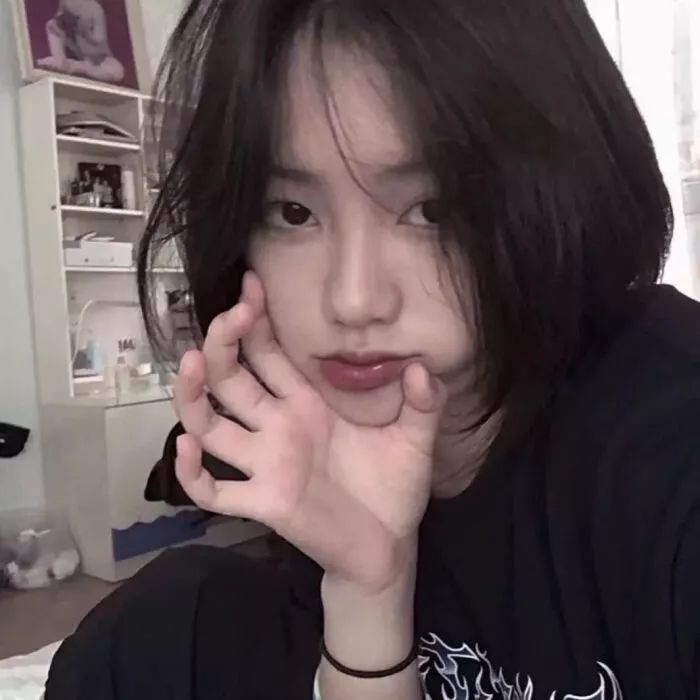 女生成熟头像