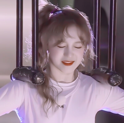 -
◎原©️自截自调
-
◎贴纸：扯扯裙边
-
◎禁二改♀二传注明♀礼貌拿图