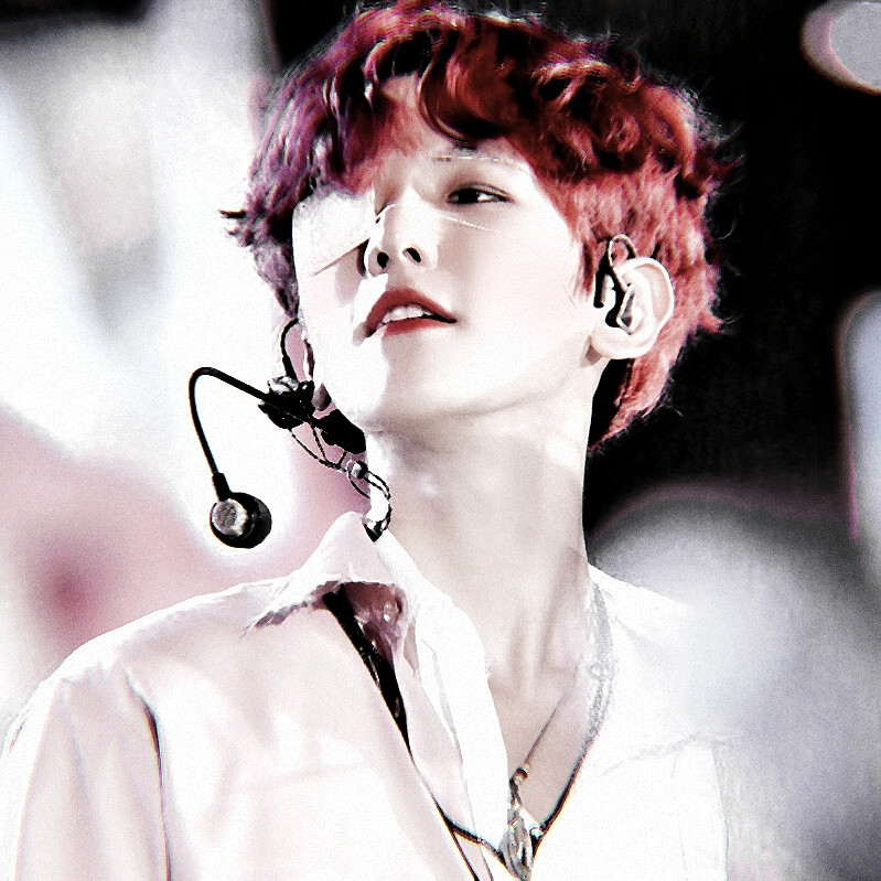 “所谓的救赎，不过笑话一场。粗制滥造的演技，令人作呕的居心。”
19920506com。