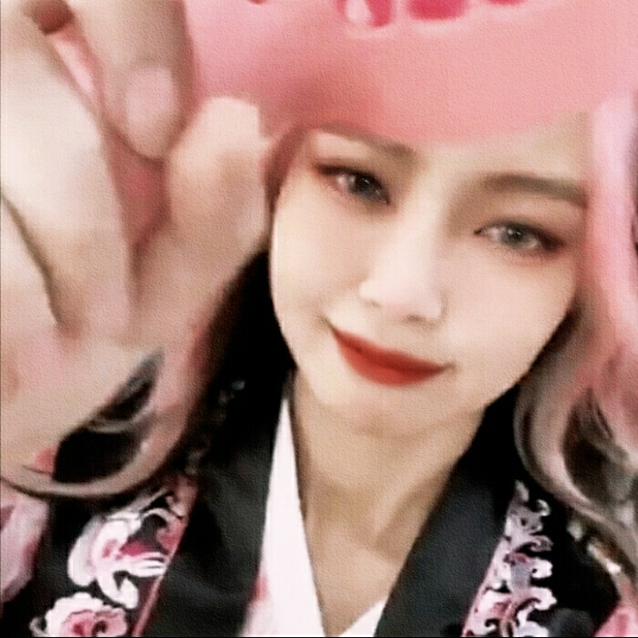 *jennie ‖ 公主也要配枪
原截原生罪行