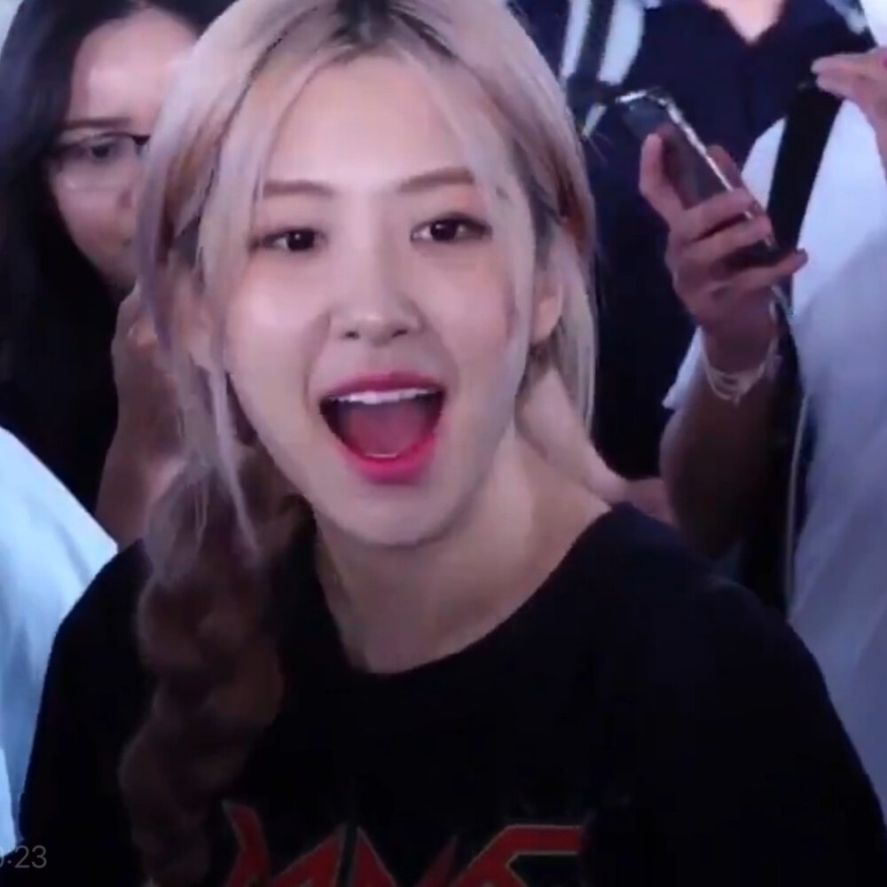 朴彩英可二改
注明/小然睡了