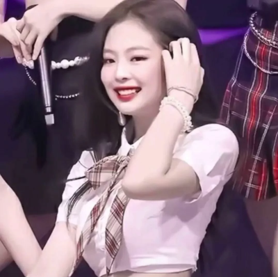 Jennie头像