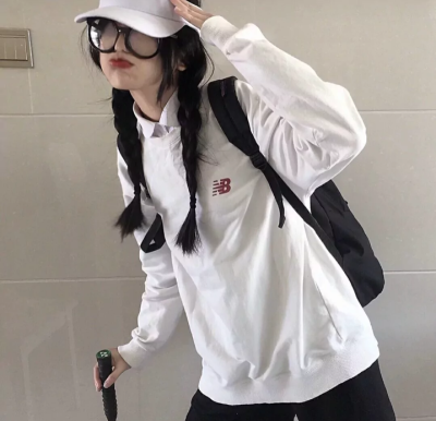 白色系头像 拿图吱声 ins头像