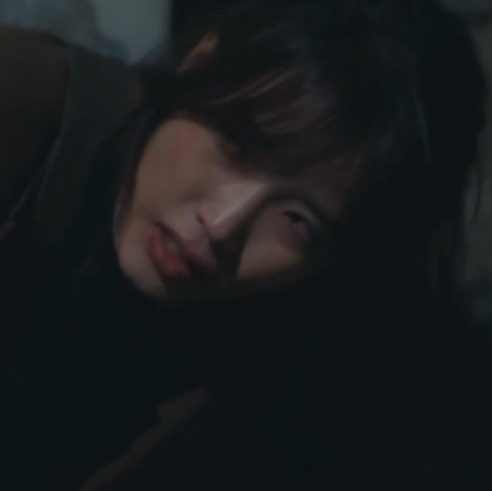 IU’
看简历la～